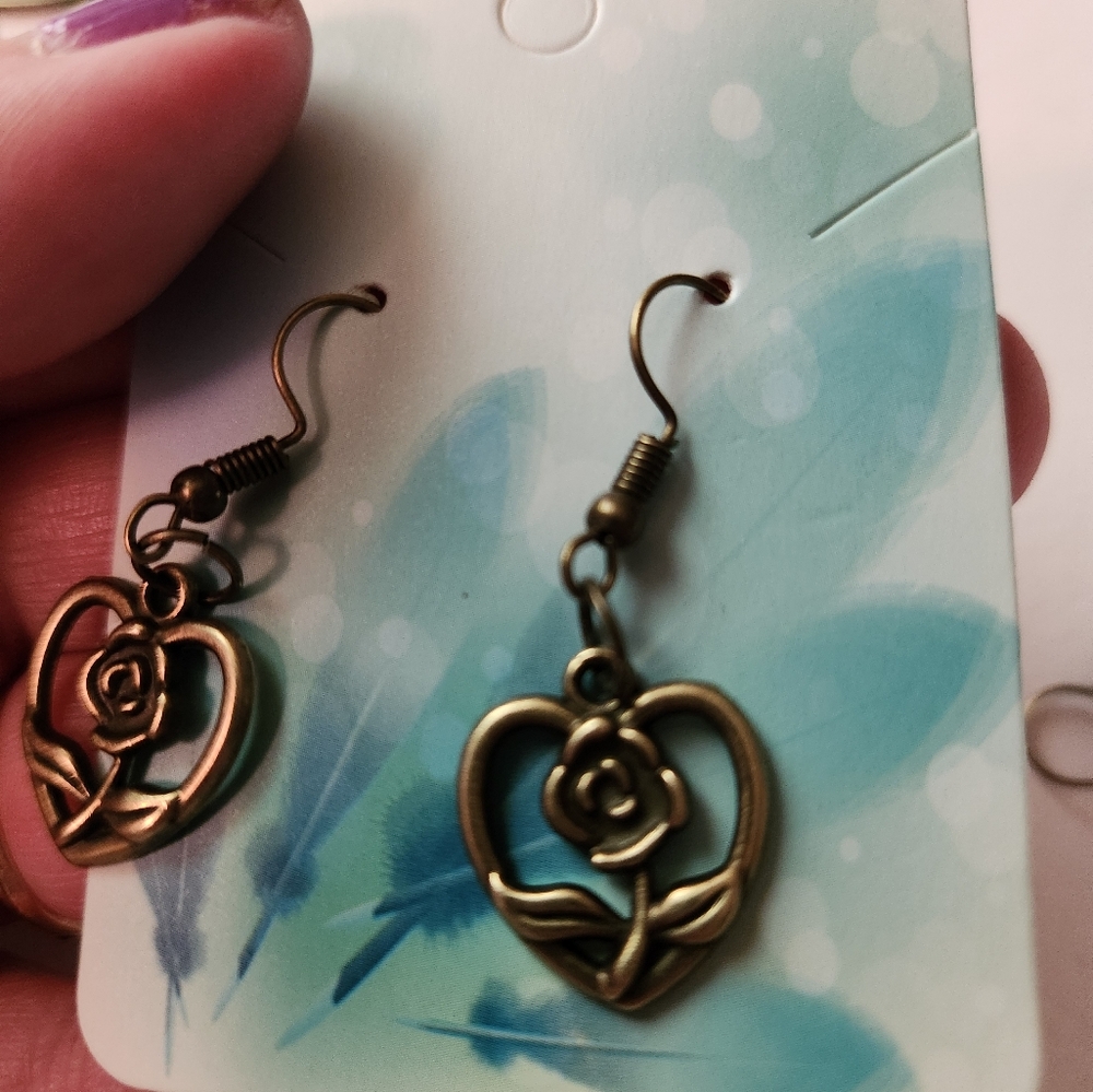 Heart and rose earrings